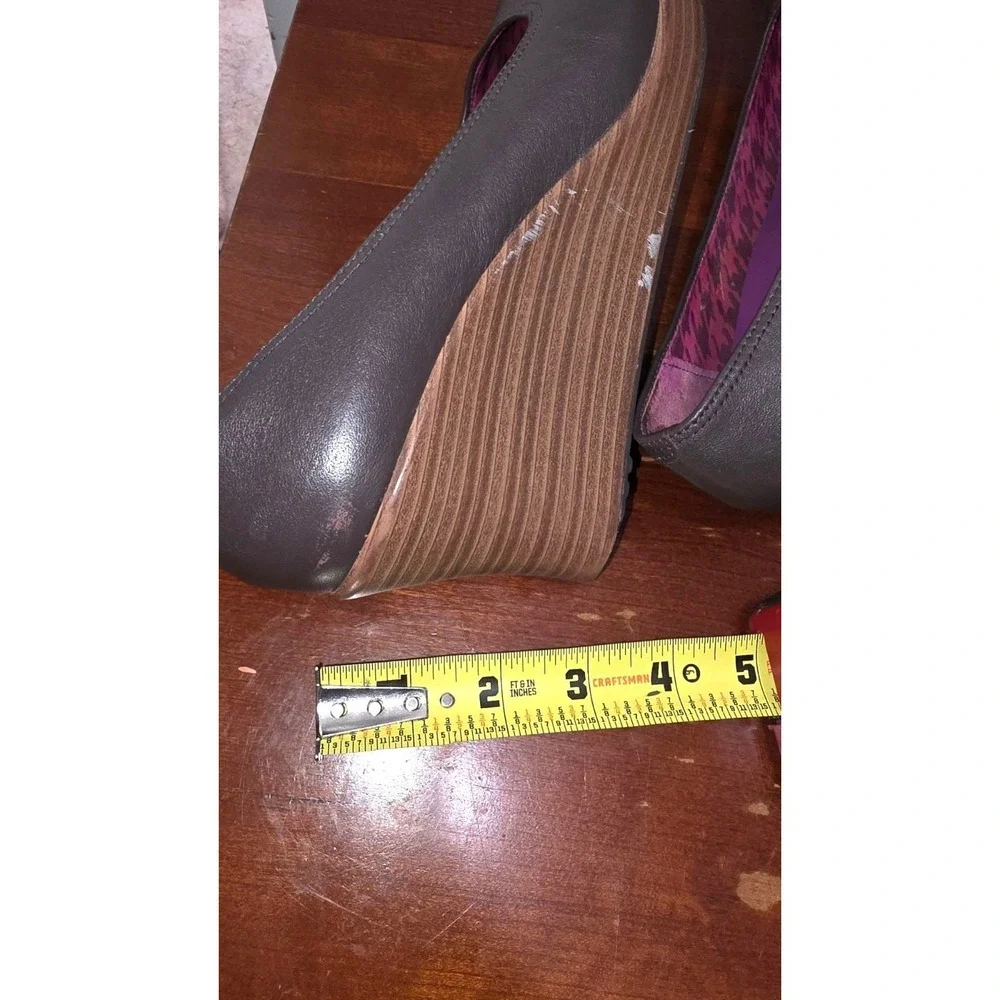 Crocs Women's‎ Brown/Gray Wedge Heels Comfort Shoes Size 9